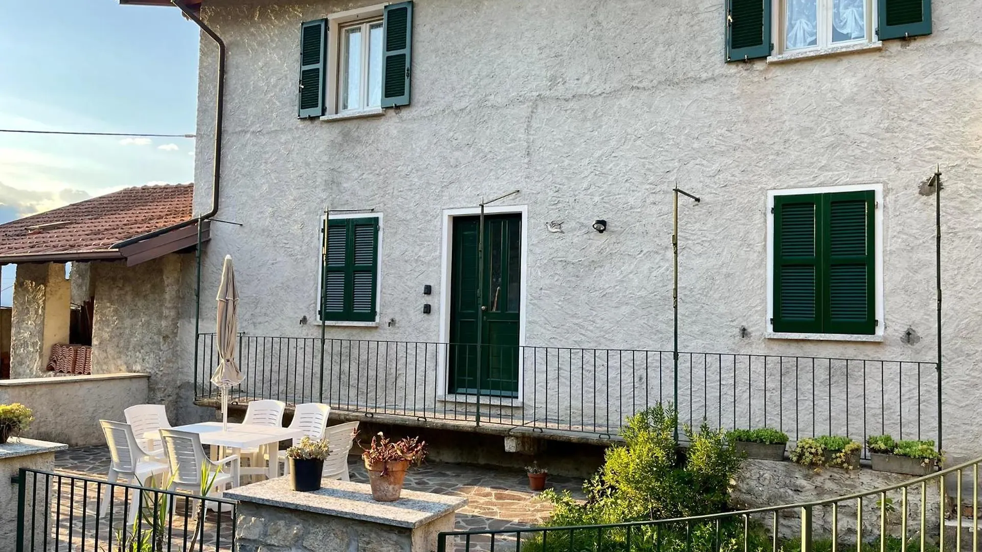 Casa Palida Apartment Lierna 0*,