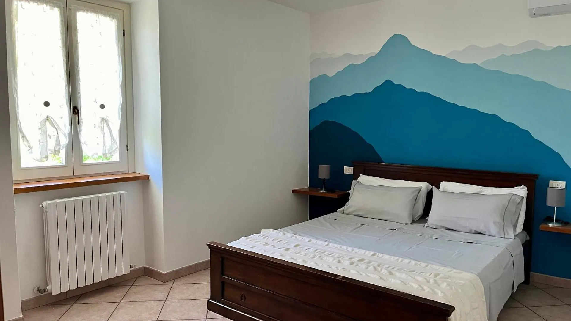 Casa Palida Lejlighed Lierna 0*,